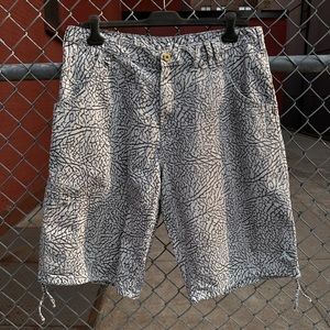 MICHAEL JORDAN ELEPHANT PRINT NIKE DENIM COTTON SHORT JUMPAN LOGO XL SIZE 38